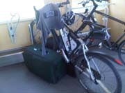 Bisikletim ve iki valiz.